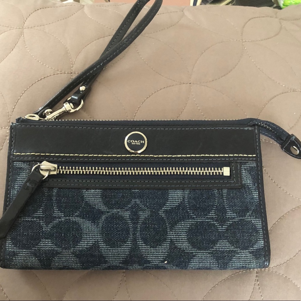 Coach denim wallet w/wristlet strap